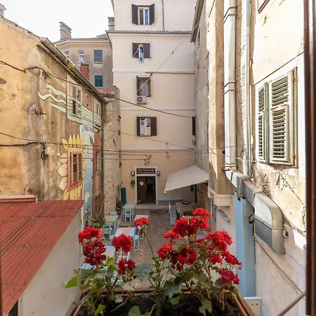 Apartment Varosino *