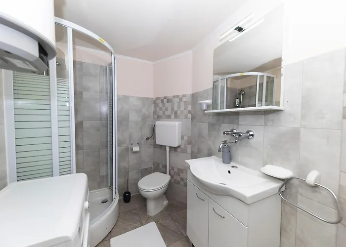 Apartament Varosino *